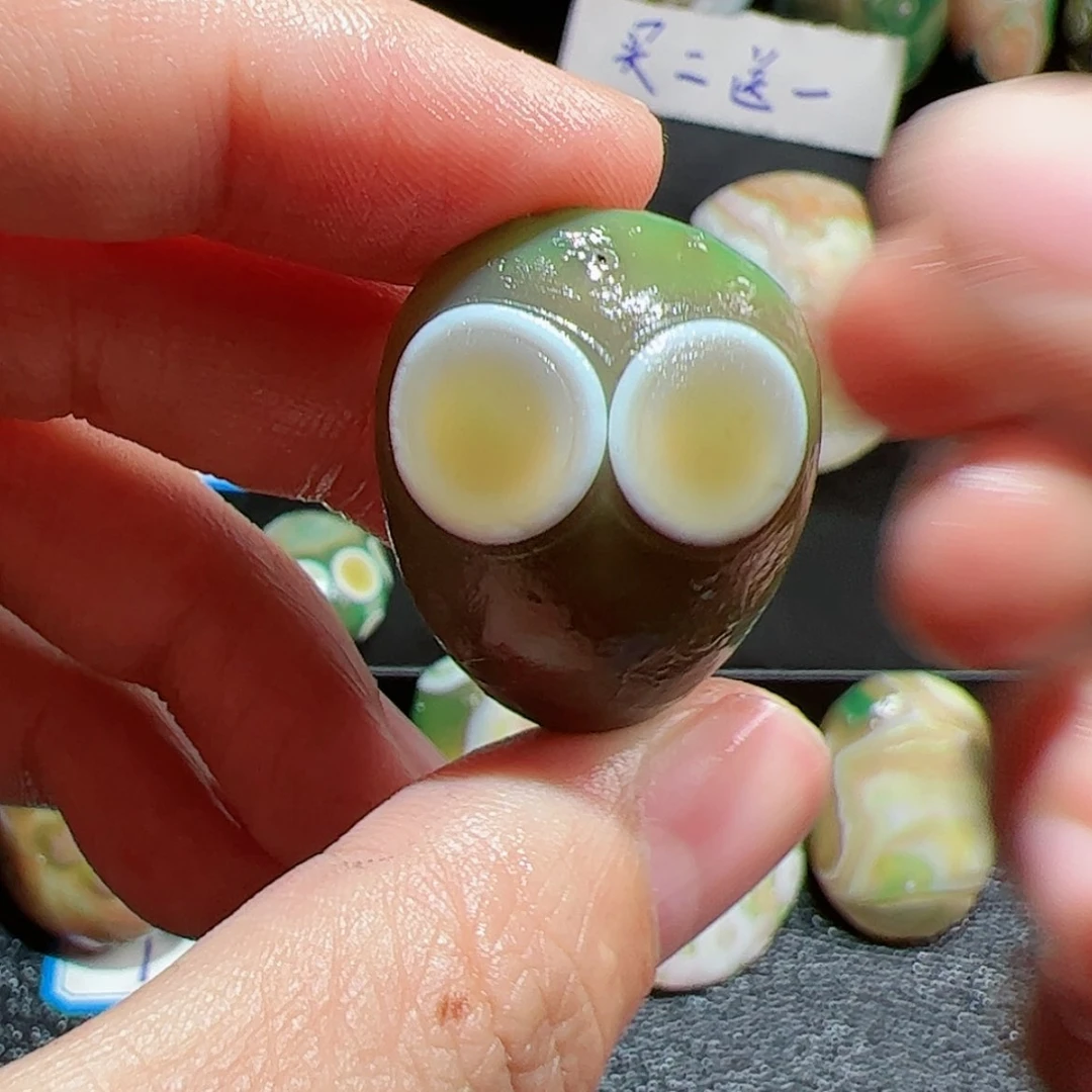 【闪购商品】石英质玉颈饰未镶嵌高*帅