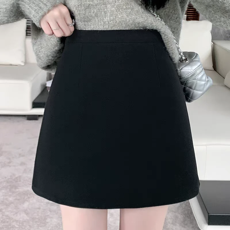 毛呢显瘦半身裙女秋冬外穿2025新款防走光A字百搭高腰包臀短裙子1