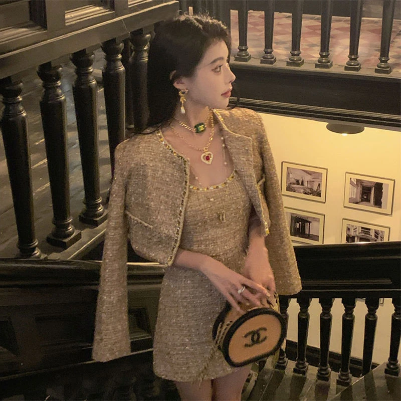 气质名媛小香风套装2023秋冬新款女装高级感短外套背心裙两件套