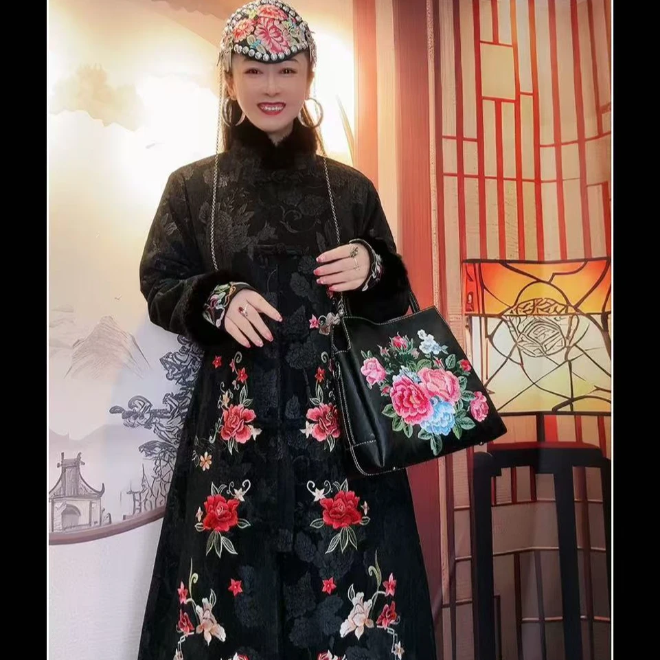 民族风刺绣雪尼尔夹棉花朵外套新款唐汉布衣上衣外套Y