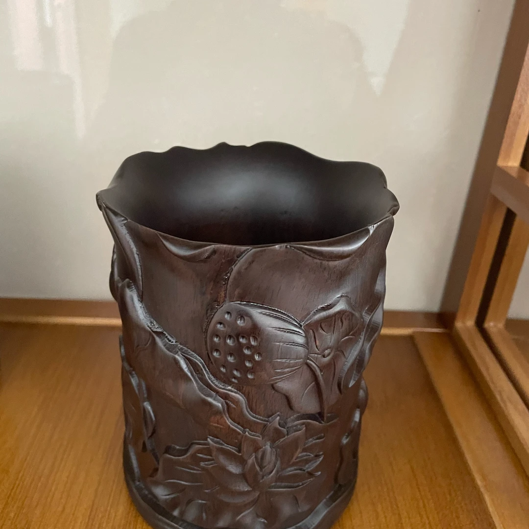 黑檀木荷花大号笔筒A022