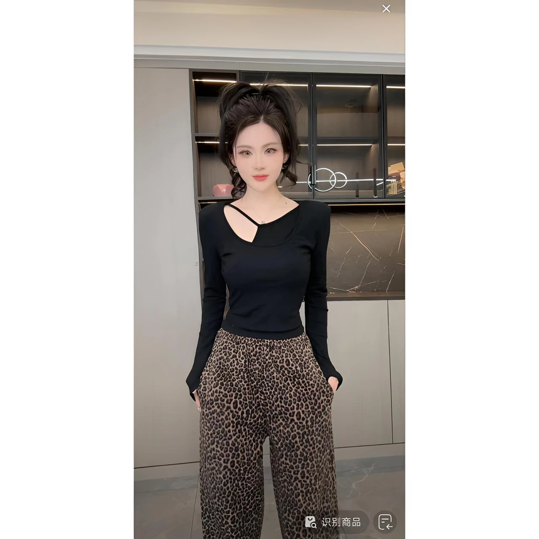 睿夕【 跃云豹豹】韩版不规则领挂脖加绒T恤豹纹加绒保暖卫裤