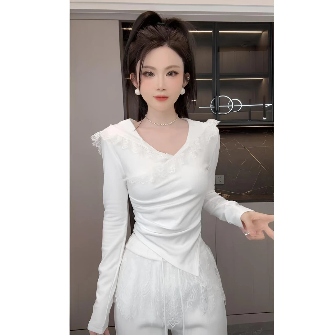 睿夕【白月幽梦】纯欲蕾丝花边拼接连帽修身长袖加绒T恤