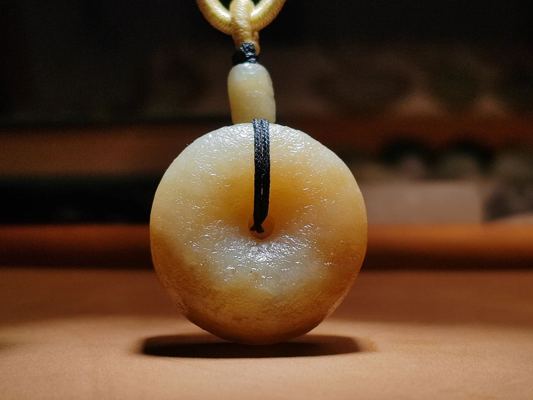 和田玉新疆且末糖料平安扣挂件吊坠锁骨链毛衣链国风首饰