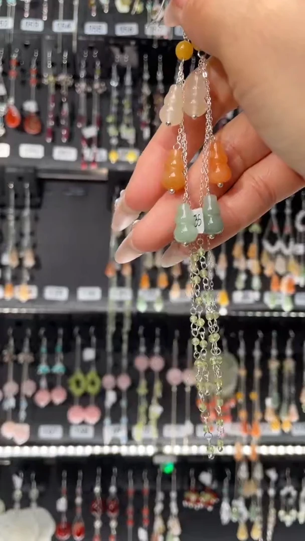 【闪购商品】紫晶耳饰银S925镶嵌蓝海乐木