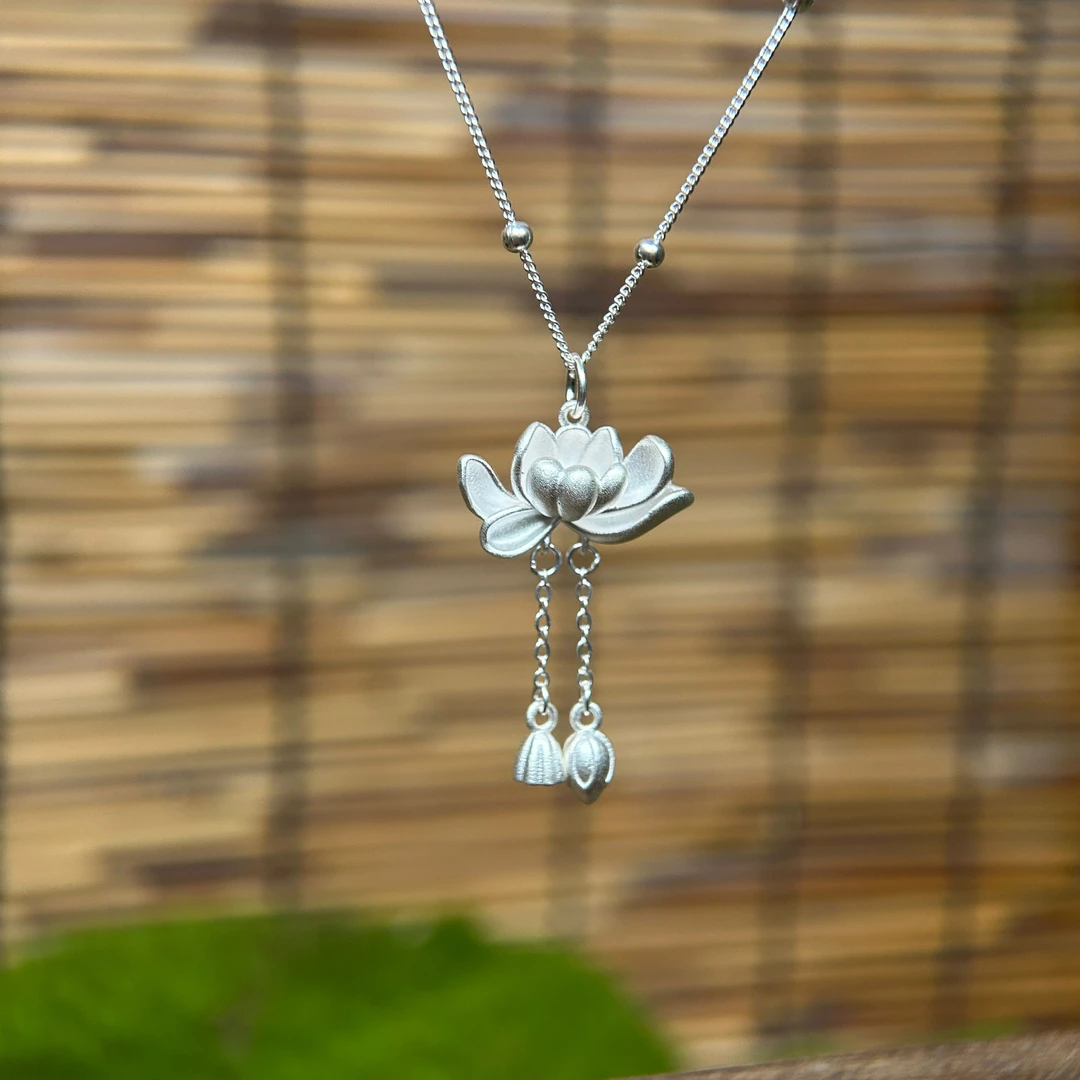 坠链均足银  足银  古法莲花两世欢流苏项链