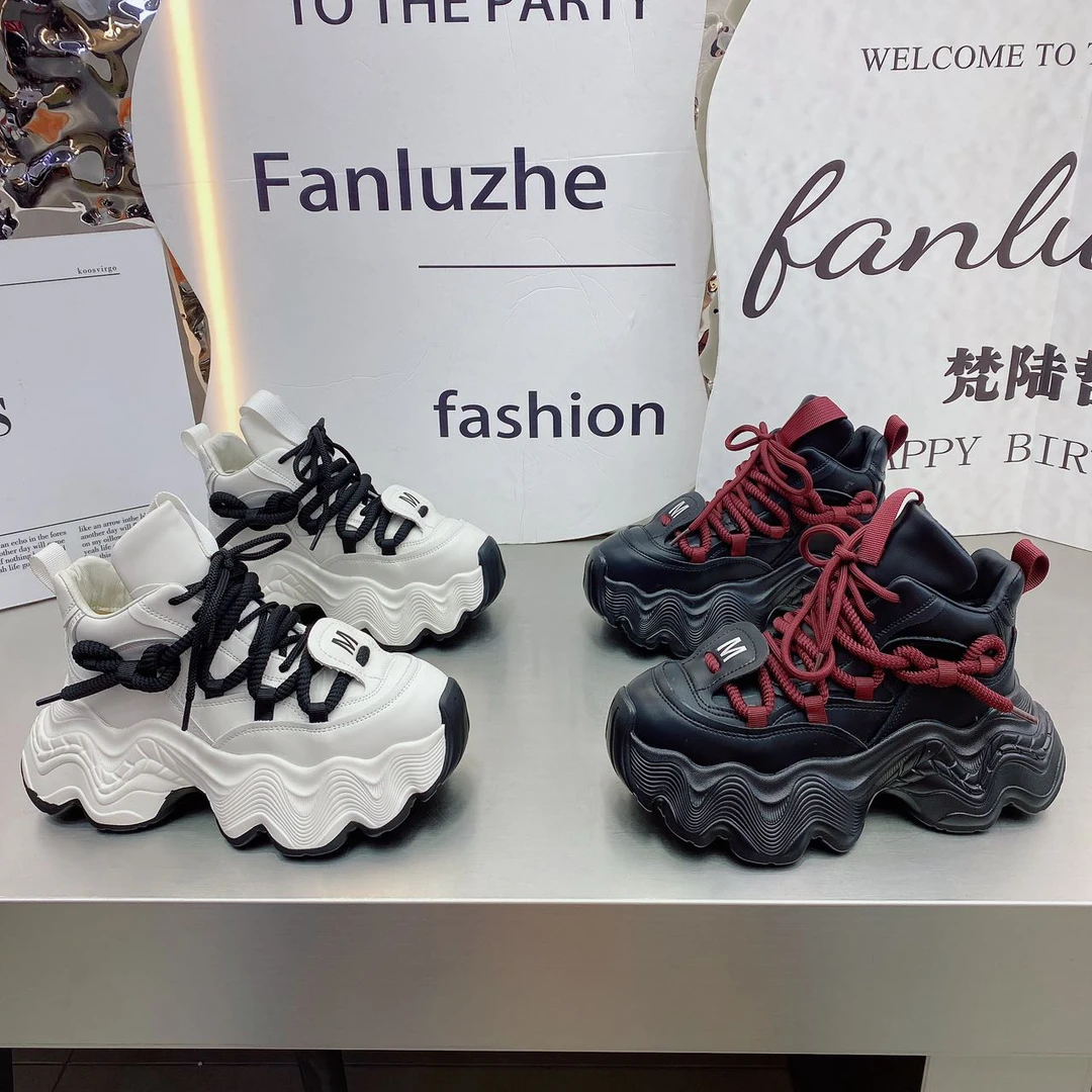 2024新款厚底松糕波浪底时尚加绒老爹鞋百搭洋气高帮