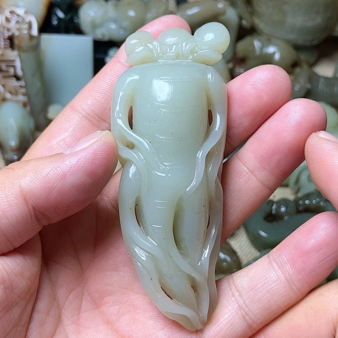 和田玉挂件未镶嵌