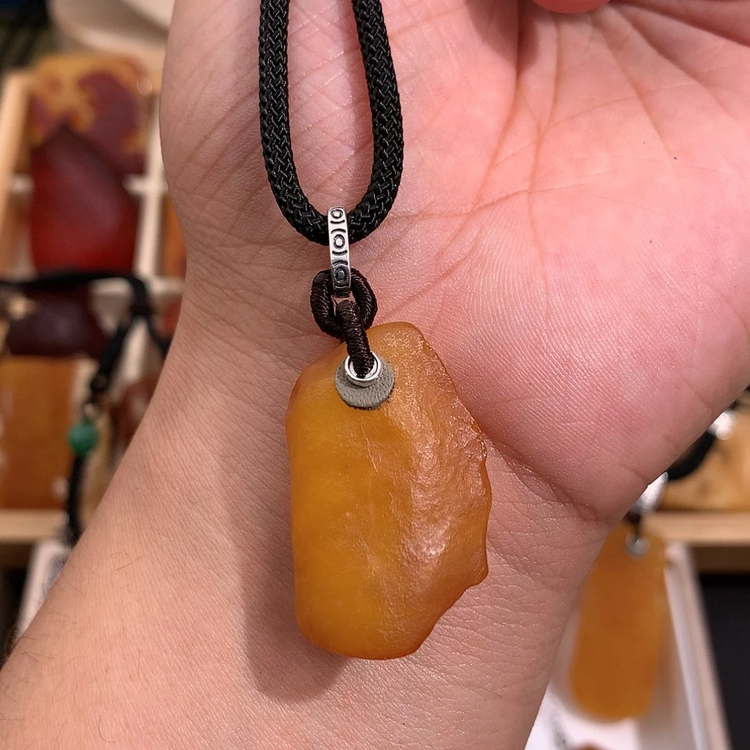 蜜蜡裸石未镶嵌吊坠