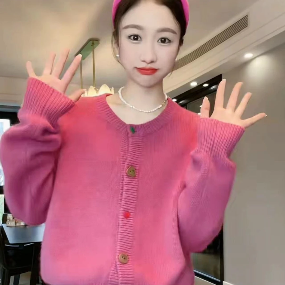 小玉推荐  彩扣针织衫