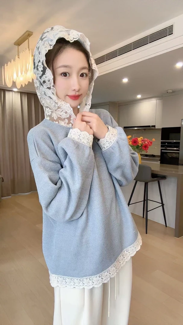 小玉推荐《一件帽衫》加绒加厚蕾丝刺绣钩花卫衣T恤