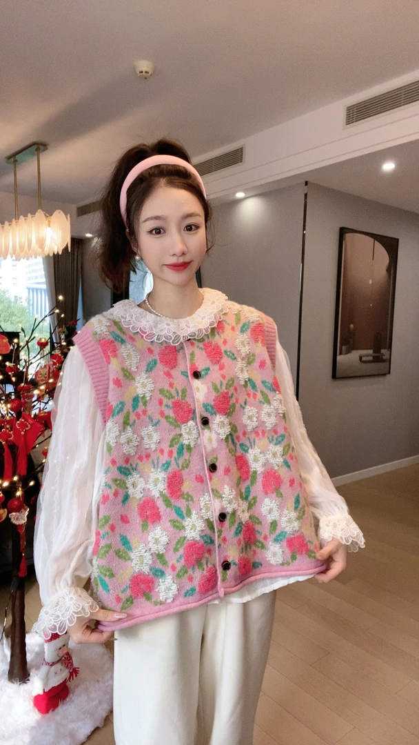小玉推荐  《繁花似锦》粉色针织马甲
