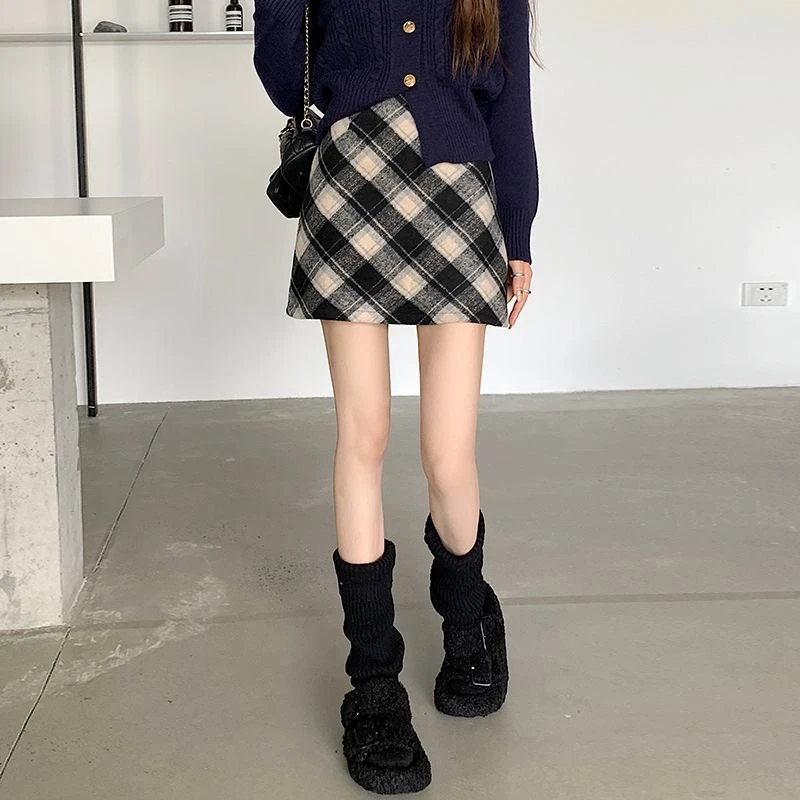 红色格子毛呢短裙半身裙女2023秋冬高腰显瘦气质A字裙百搭A字裙