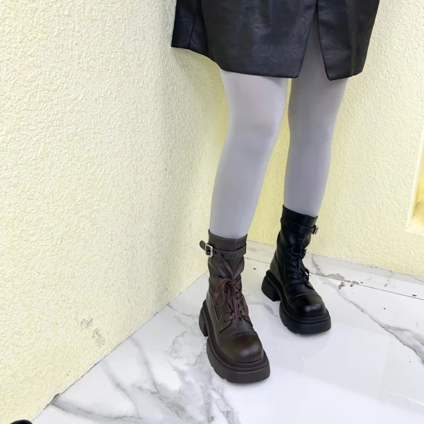 8628 靴子女短靴潮流复古帅气小个子厚底炸街马丁靴