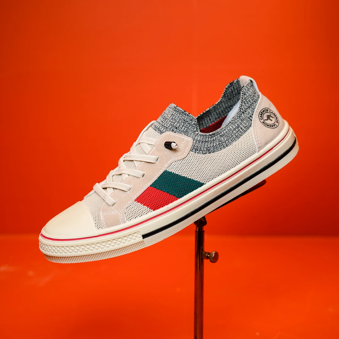 领航骆驼男士百搭板鞋网面夏季透气潮鞋软底休闲鞋轻奢时尚