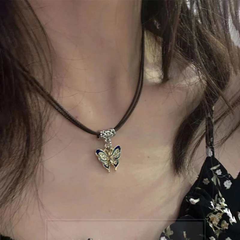 非金属布艺项链 百搭复古蝴蝶吊坠项链女高级皮绳子项链蝴蝶项链