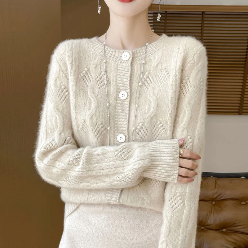 2024时尚百搭春秋休闲蝴蝶花开衫优雅气质遮肚显瘦潮宽松羊毛衫