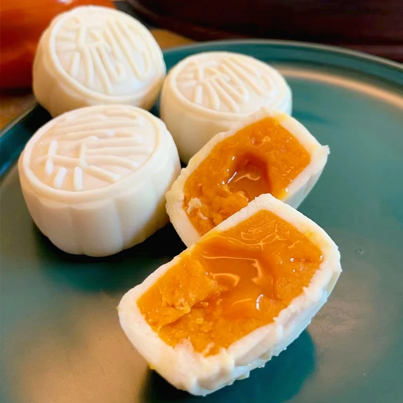 中秋广式爆浆奶黄流心月饼中秋送礼广式糕点点心礼盒装