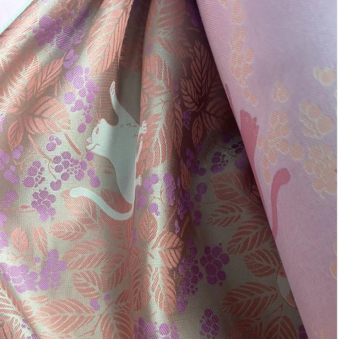 钱小萍宋锦（猫咪日记）140幅宽桑蚕丝面料【一经开裁概不退换】