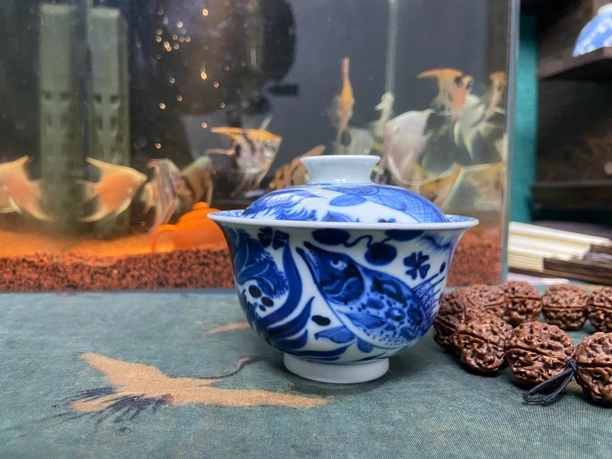 三秋叙元仿元鱼藻纹元宝盖碗