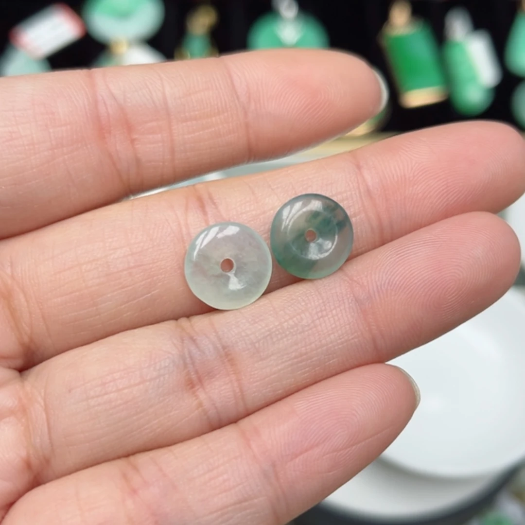 【闪购商品】翡翠颈饰未镶嵌?****麻定制