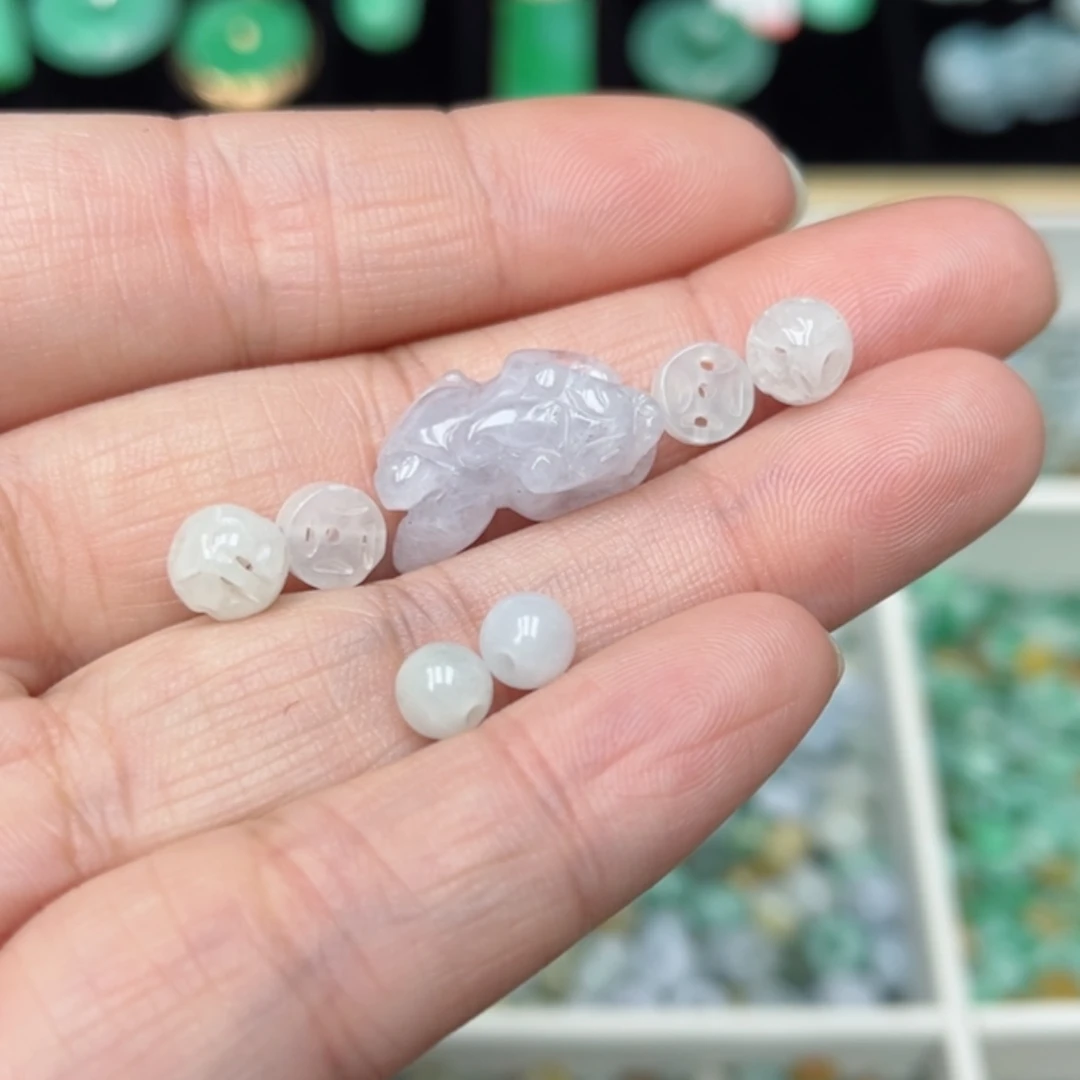【闪购商品】翡翠颈饰未镶嵌苒**贝定制