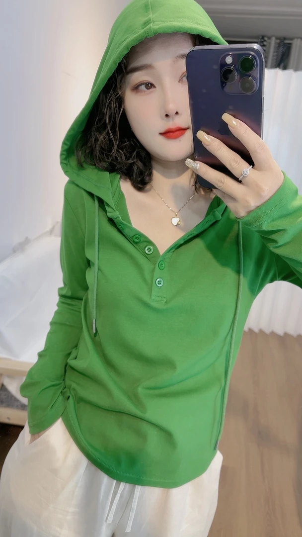 蓝卡缇早春订制面料连帽女长袖T恤纯色套头百搭显瘦