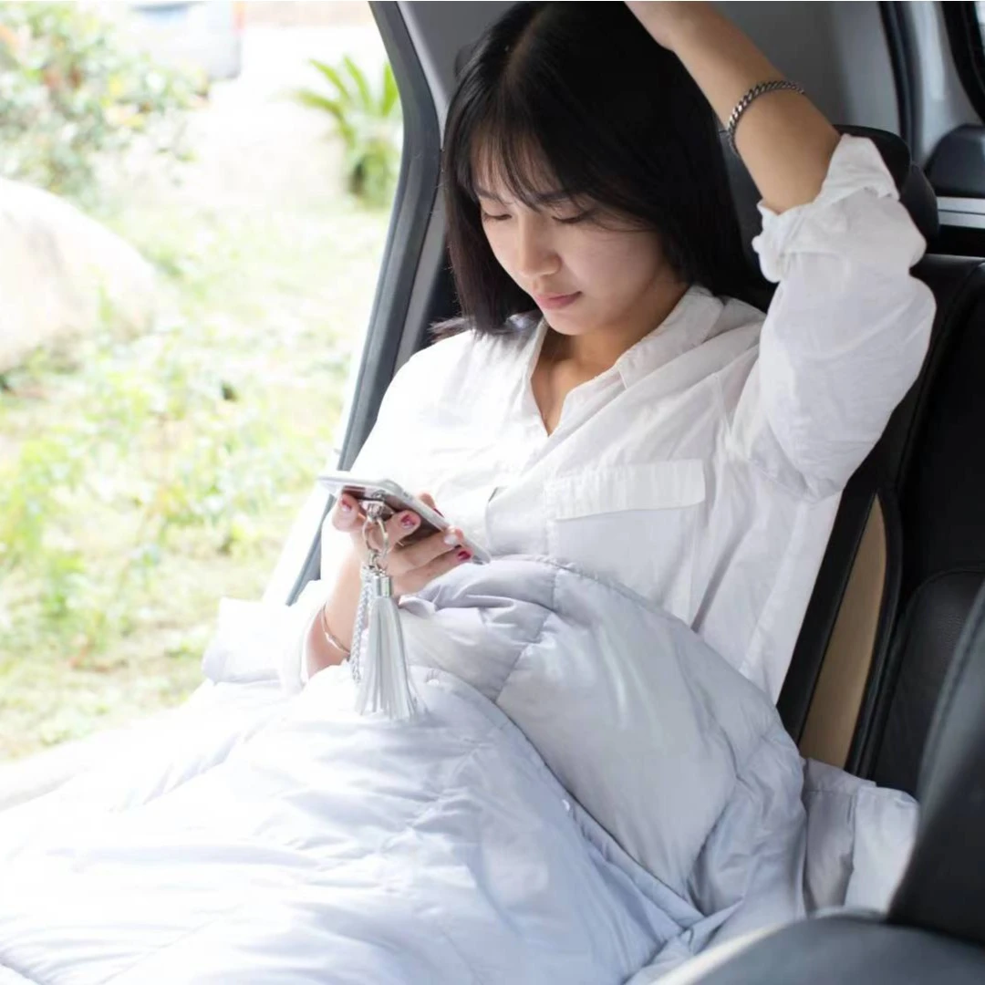 XIAN'E/仙娥便携式防寒多功能抱枕被鹅绒两用靠枕松弛毯子