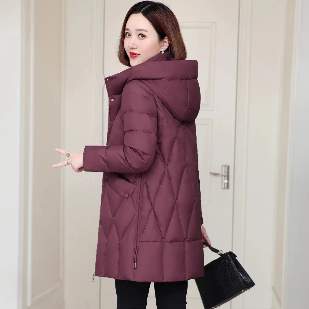 纯色轻薄羽绒服女2024冬季新款女士高级白鸭绒短外套小个子妈妈装