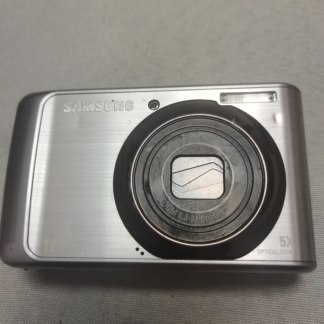 三星SL502ccd,1220万像素,5倍光学变焦