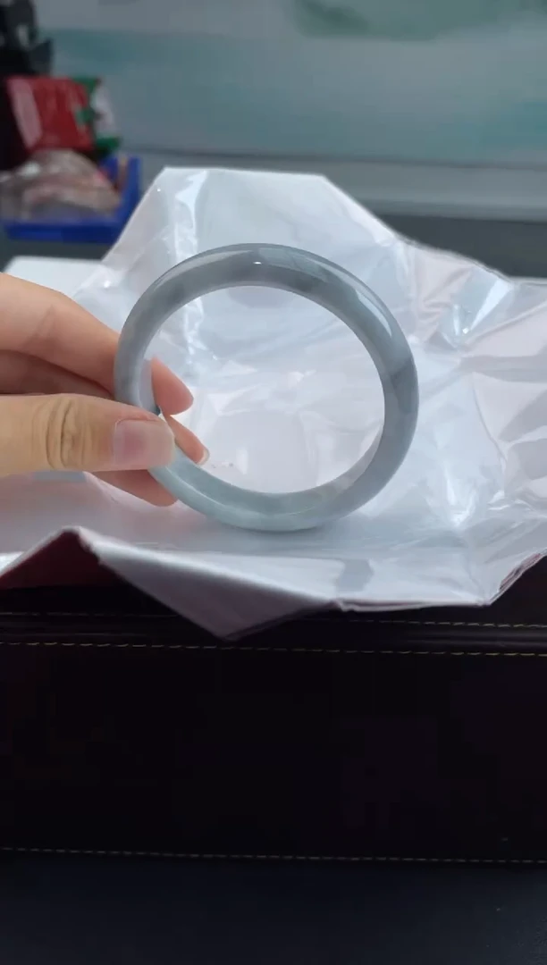 【闪购商品】翡翠手镯未镶嵌13翡翠手镯(微瑕)57 58