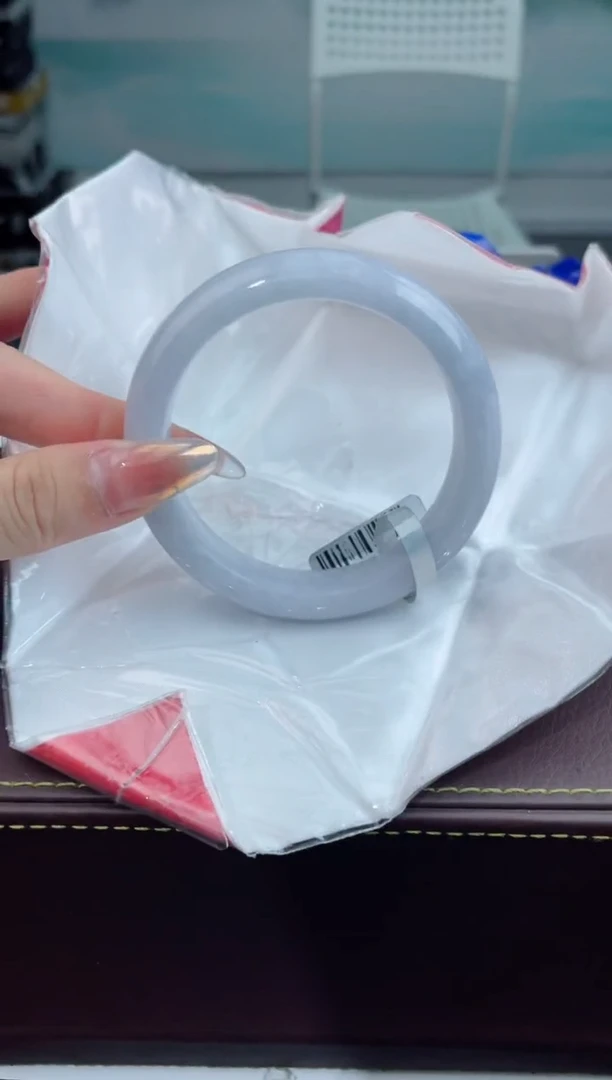 【闪购商品】翡翠手镯未镶嵌14翡翠手镯(微瑕)