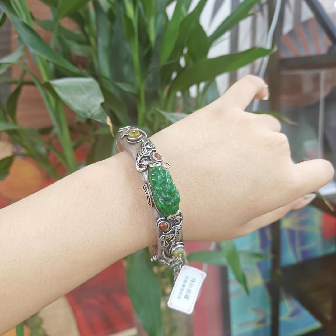 恒玖翡翠 台湾银镶 天然翡翠镯子 手工珠宝镶嵌绿色 复古