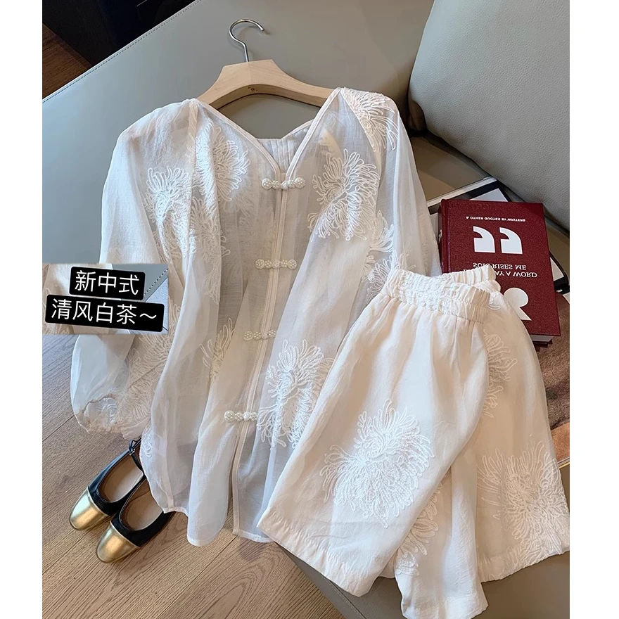 2024夏季新中式国风盘扣衬衫上衣女大码胖mm气质显瘦百搭刺绣短裤