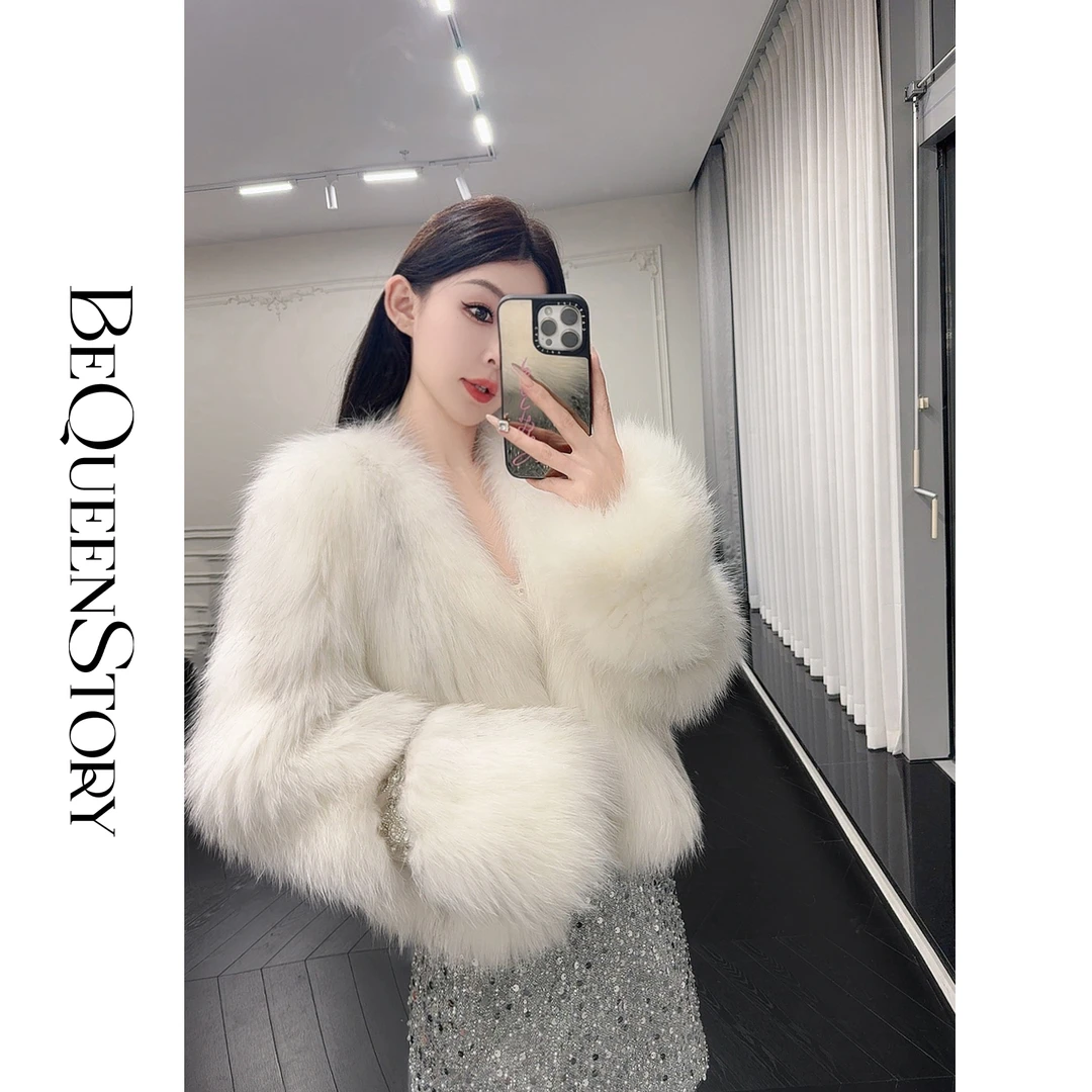 余潇潇【静谧米兰】轻奢时尚狐狸毛切割皮条双面编织V领外套