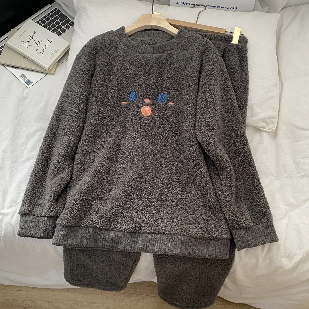 睡衣米粒绒家居服套装上衣裤子一套治愈系男长袖休闲刺绣