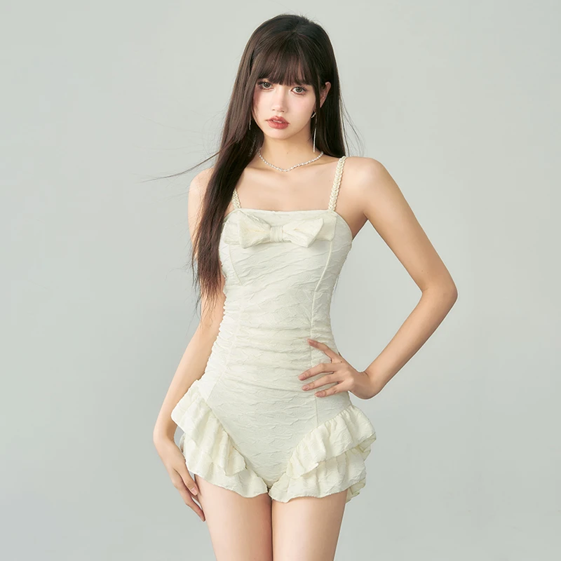 YQM【晚香】泳衣女性甜美修身显瘦高级保守度假泳装ins莫奈花园风
