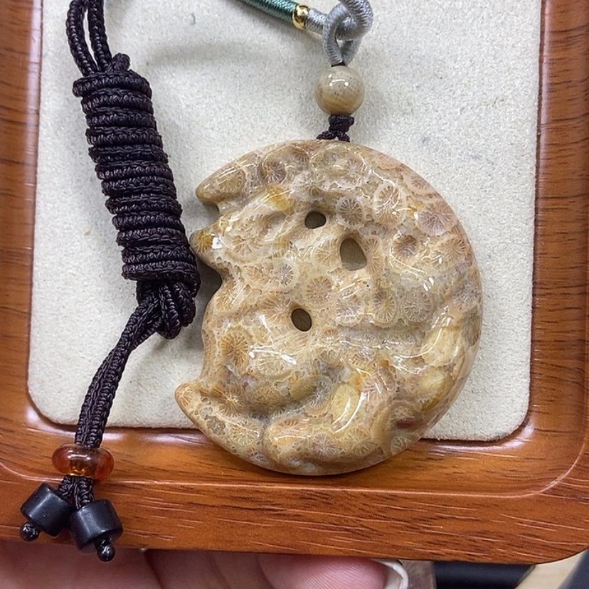 【闪购商品】硅化玉颈饰未镶嵌G65