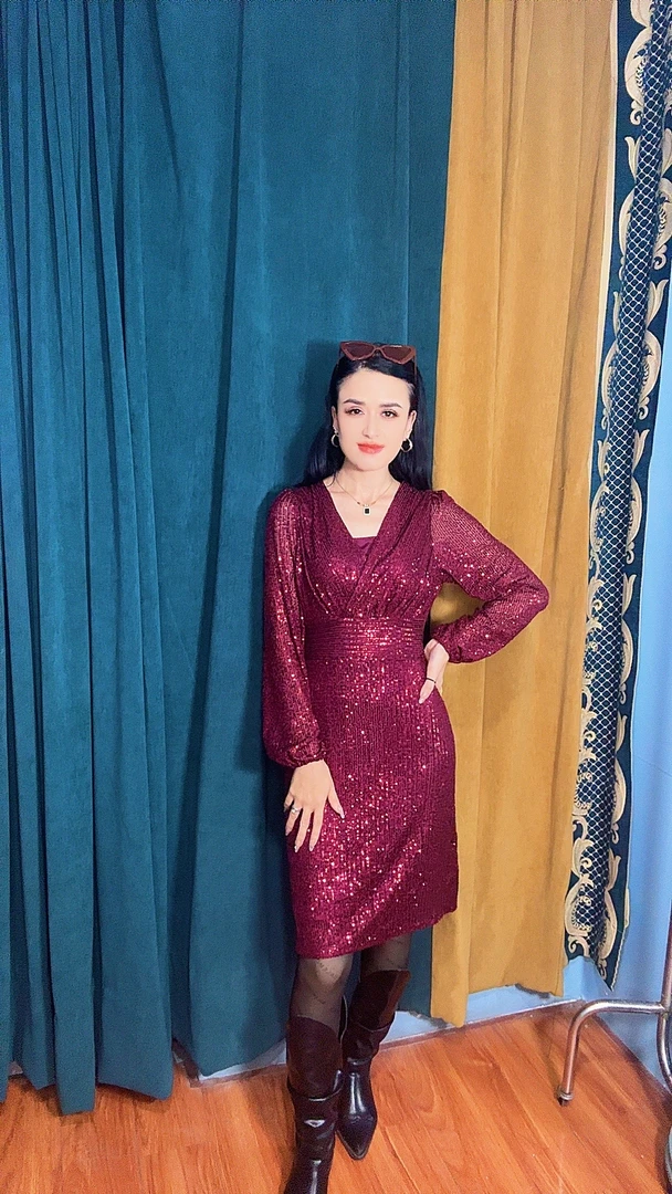 2024时尚潮流女装连衣裙