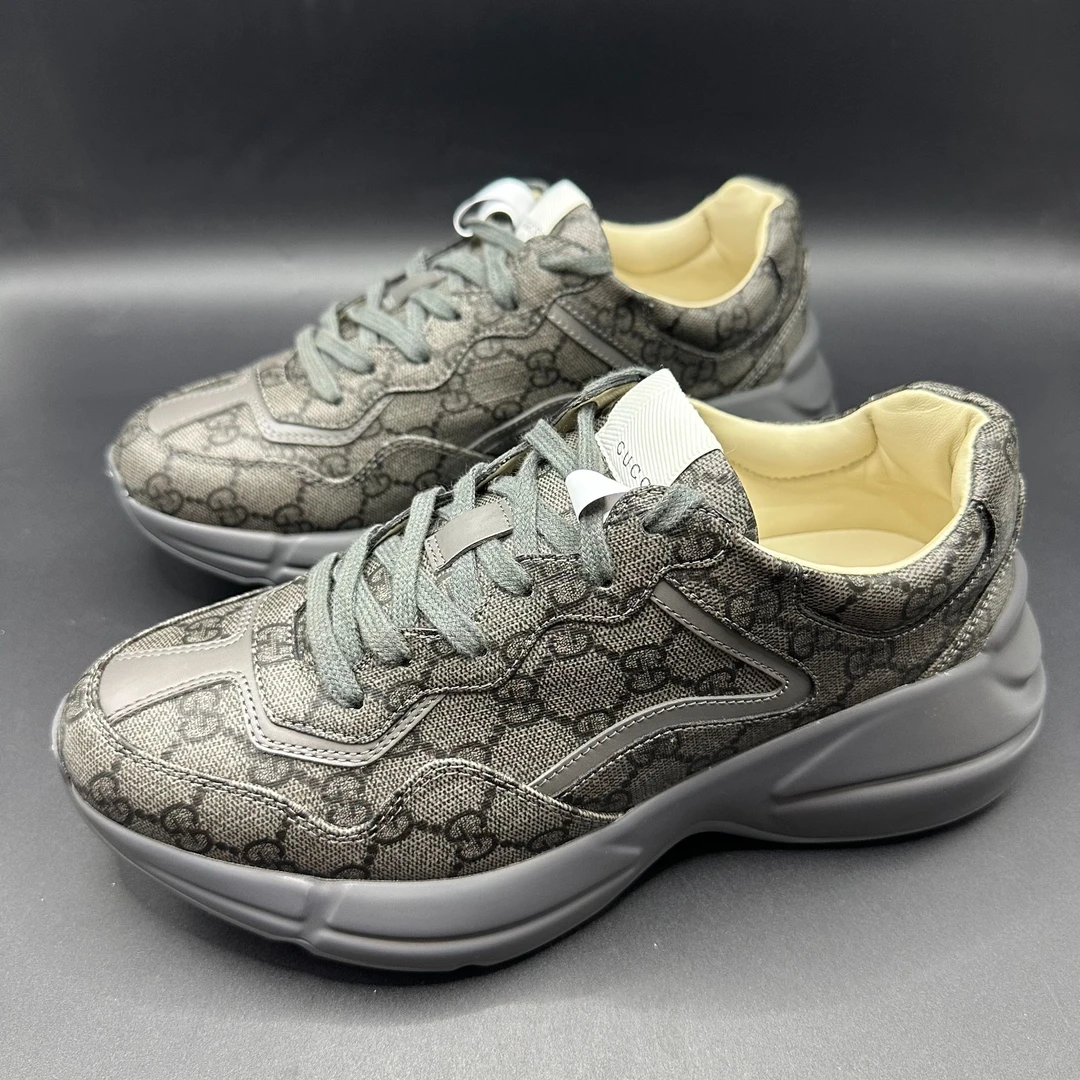 【聚星折扣】GUCCI/古驰 男士时尚黑色老花满印老爹鞋 40码 lb061