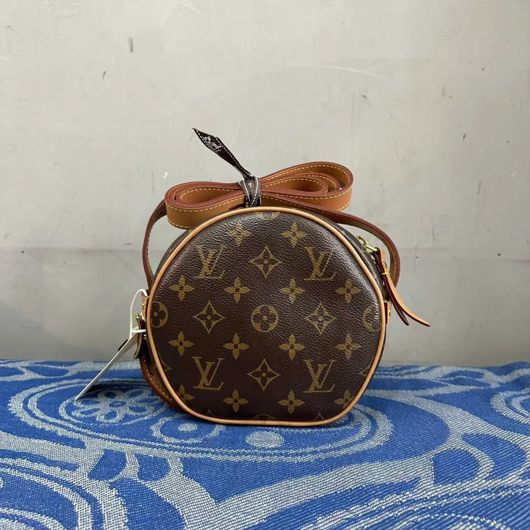 95新 LouisVuitton/路易威登 【阿玮专属】W524/老花小圆饼688223