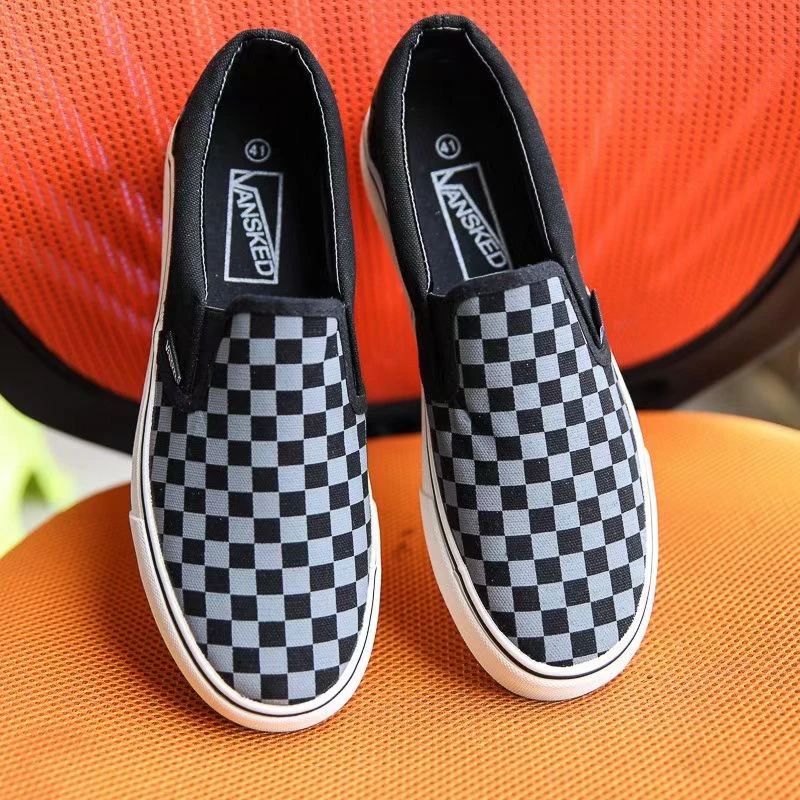 经典时尚黑灰棋盘格一脚蹬女鞋帆布鞋