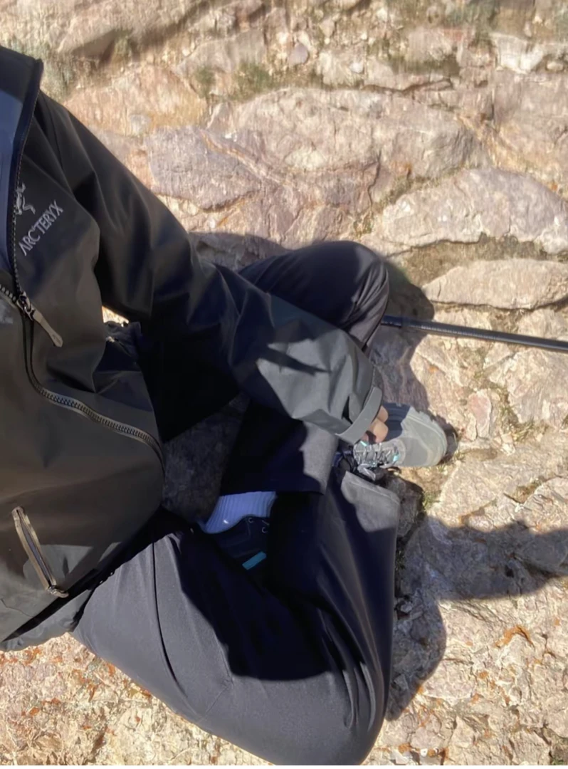 ARC‘TERYX/始祖鸟BETA JACKET女款户外运动防水防风透气冲锋衣