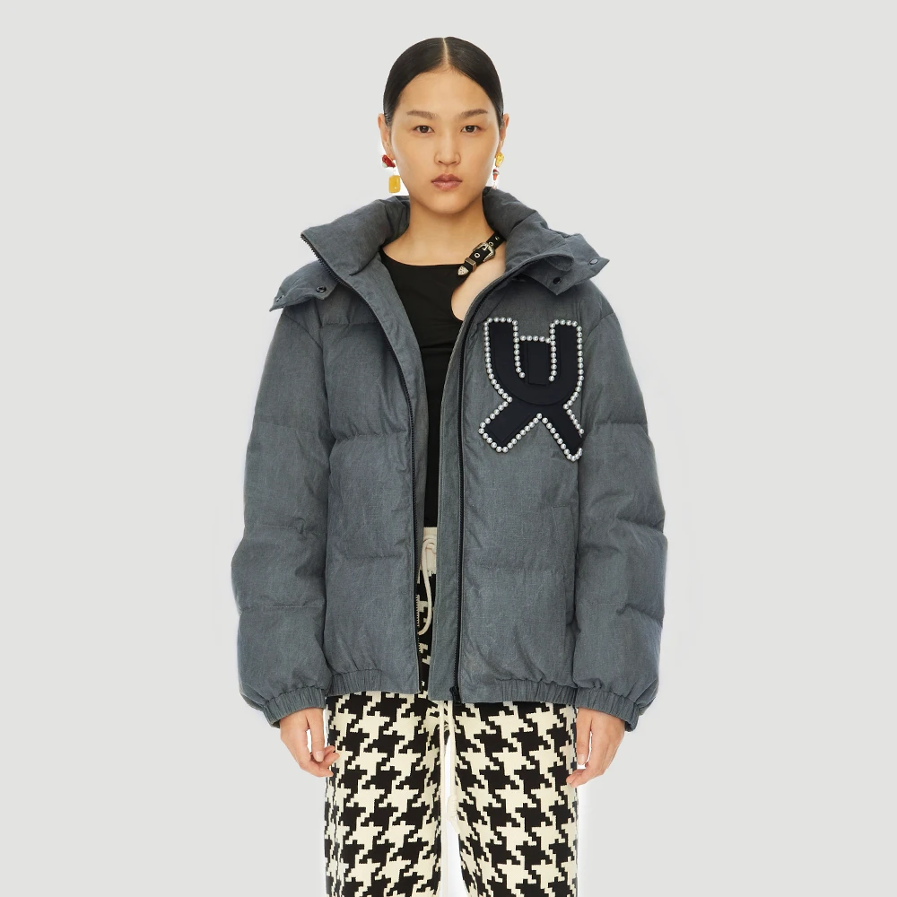 UOOYAA/乌丫水洗复古大logo钉珠有趣时髦羽绒服UY21412Y103011