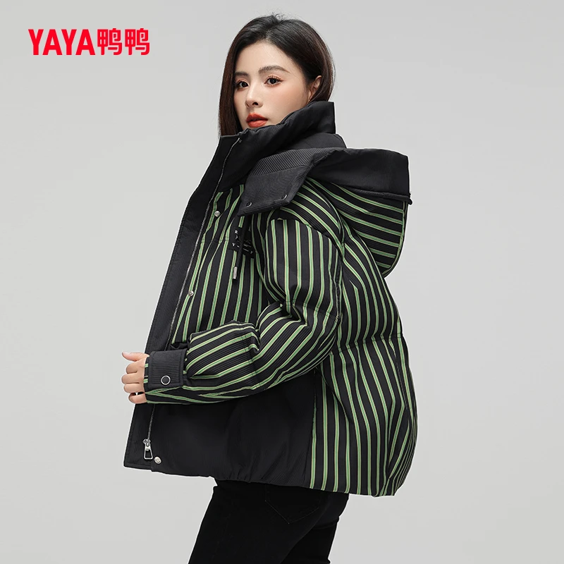 YAYA/鸭鸭羽绒服女士短款新款韩版小个子条纹连帽外套短款羽绒服