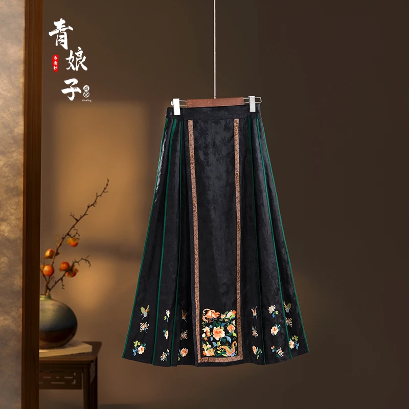 青娘子香云纱（翩若惊鸿）新中式重缎百搭复古气质时尚马面裙50060