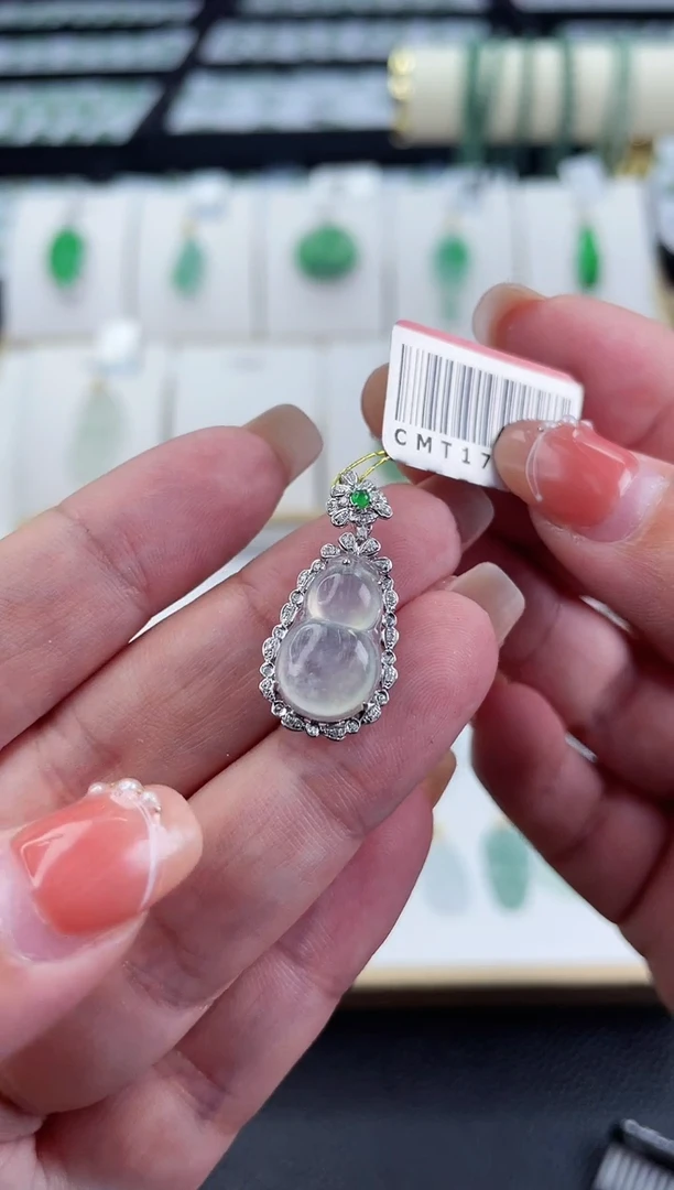 【闪购商品】翡翠颈饰18K金镶嵌18K金扣葫芦多人@@CMT