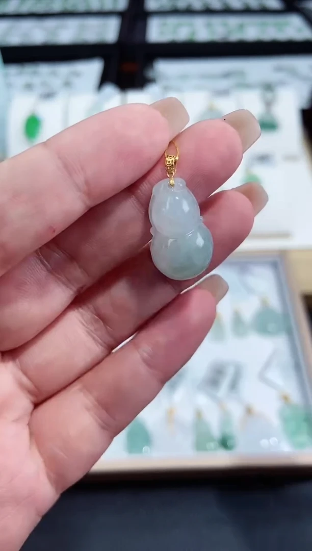 【闪购商品】翡翠颈饰18K金镶嵌葫芦多人@@CMT1118-1