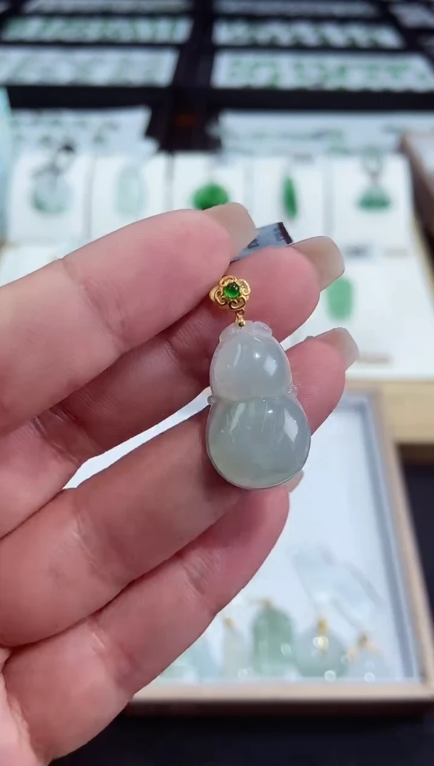 【闪购商品】翡翠颈饰18K金镶嵌葫芦多人@@CMT1388-3