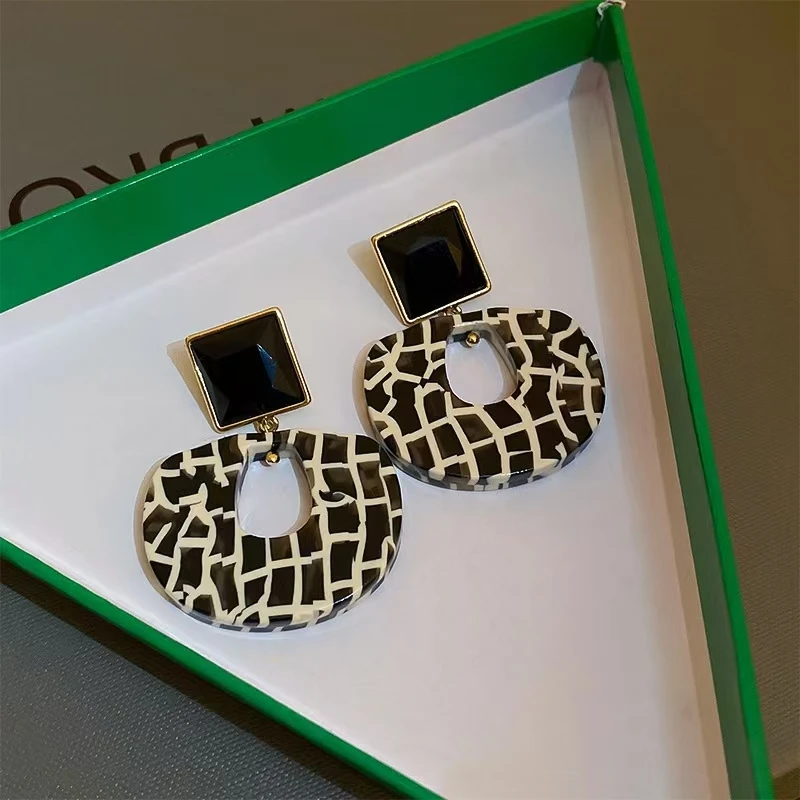 非金属亚克力耳饰 秋冬新款夸张大气醋酸格纹高级百搭耳环